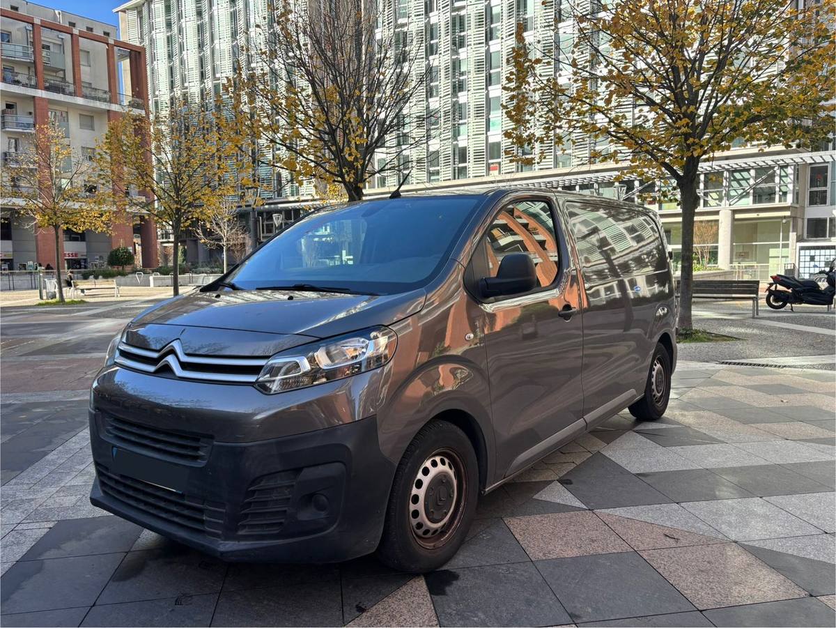 Citroën Jumpy — photo réelle 1