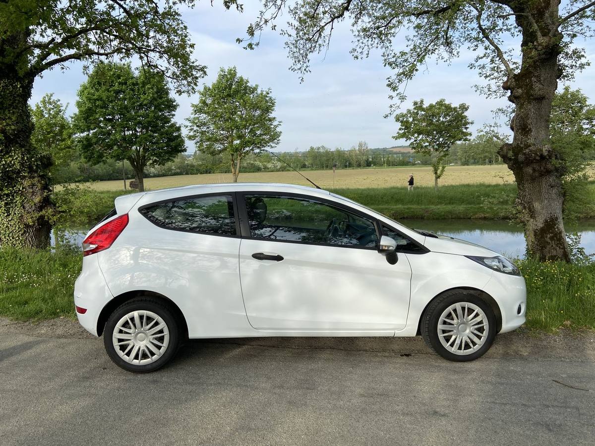 Ford Fiesta — photo réelle 3
