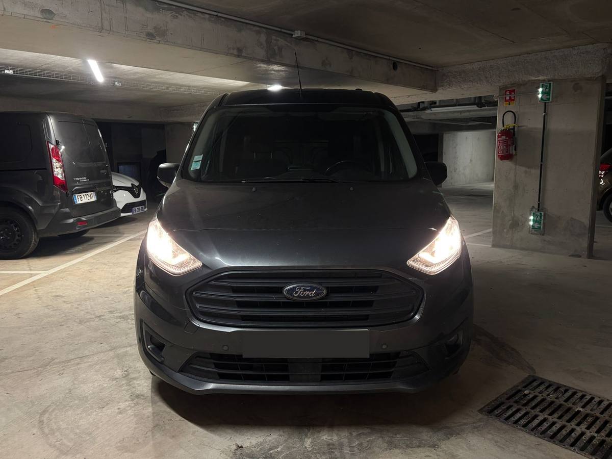 Ford Transit Connect — photo réelle 3