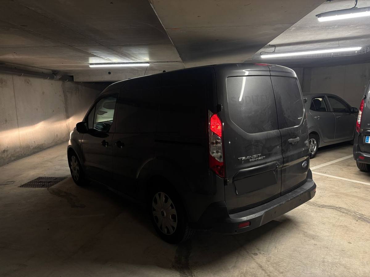 Ford Transit Connect — photo réelle 4