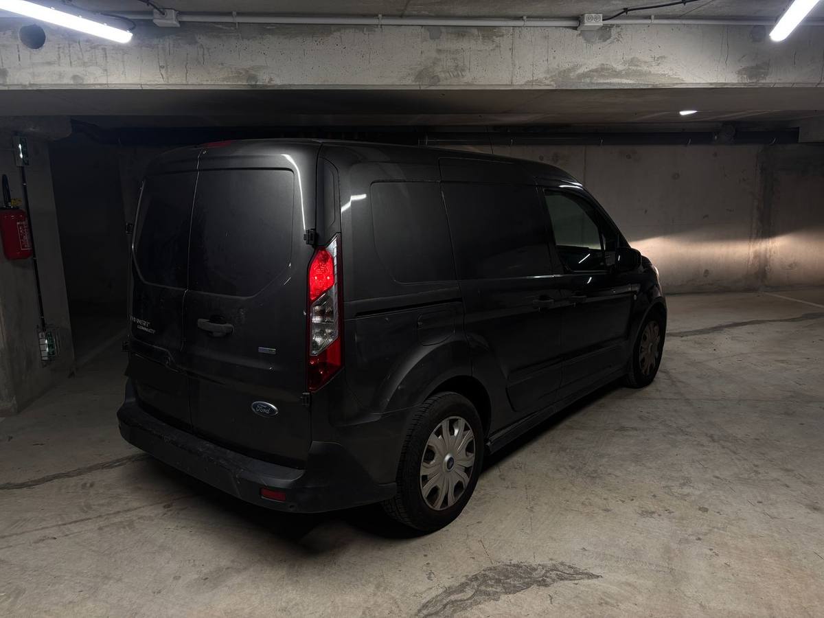 Ford Transit Connect — photo réelle 5