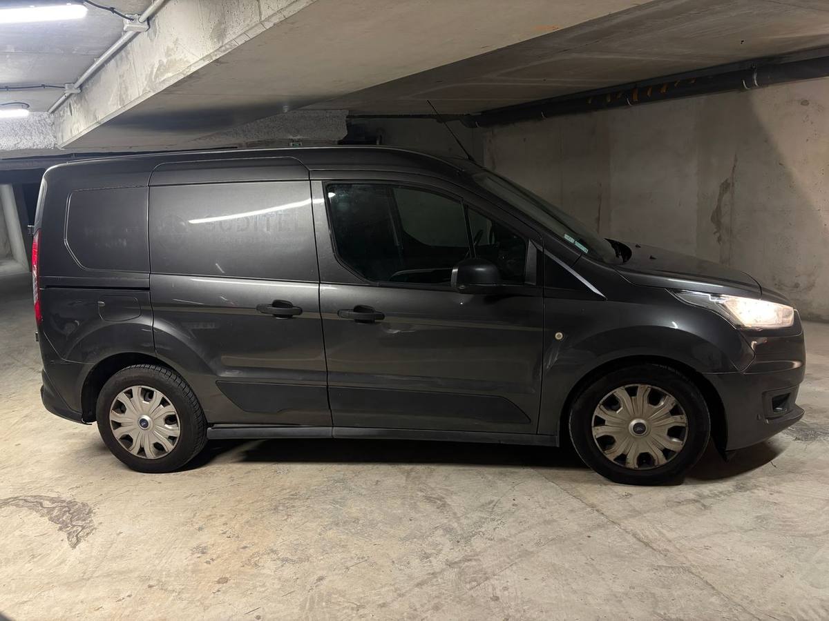 Ford Transit Connect — photo réelle 7