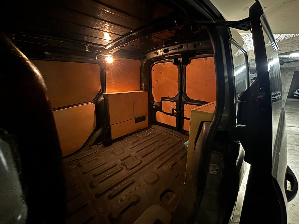 Ford Transit Connect — photo réelle 9