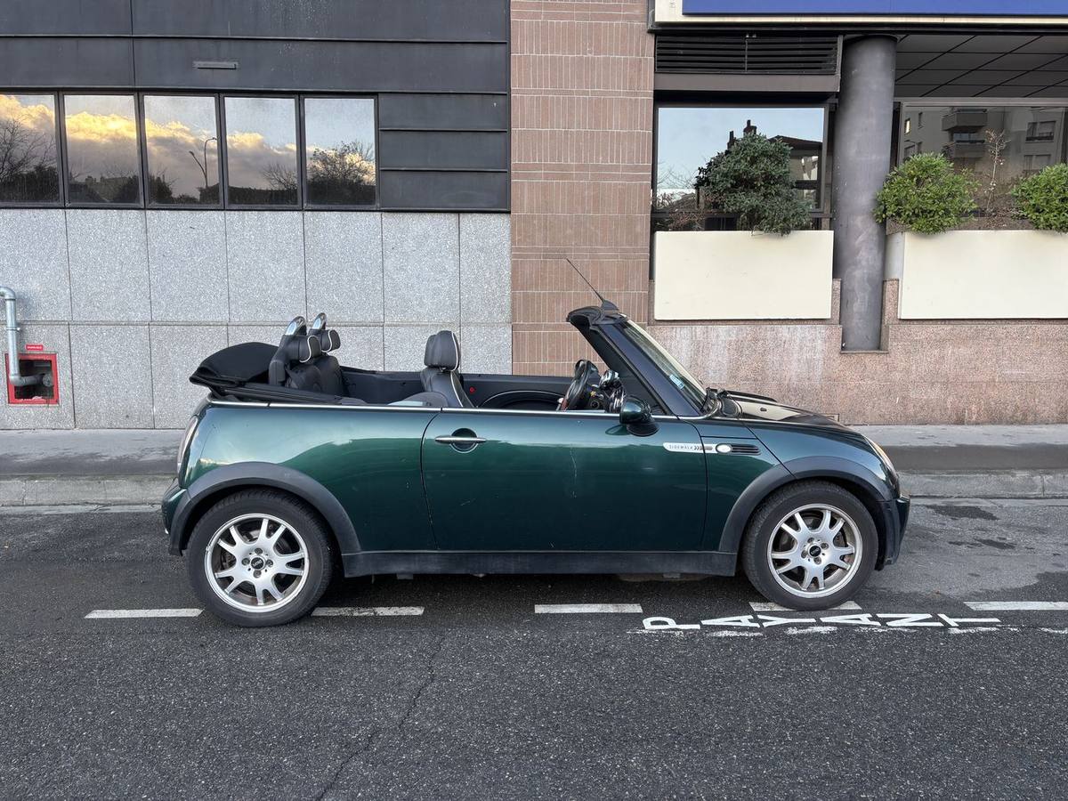 Mini Cooper Cabriolet — photo réelle 4