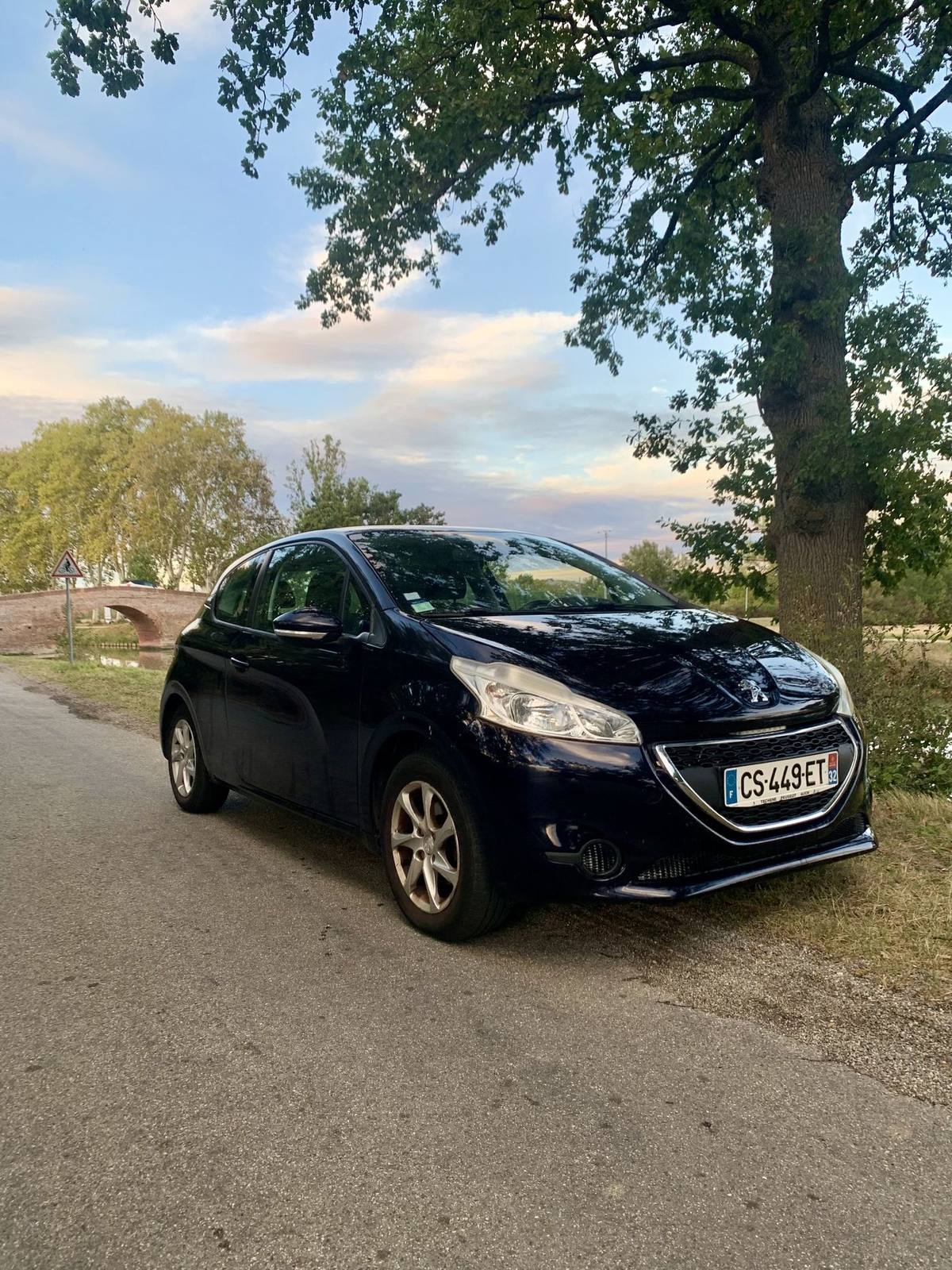 Peugeot 208 — photo réelle 1
