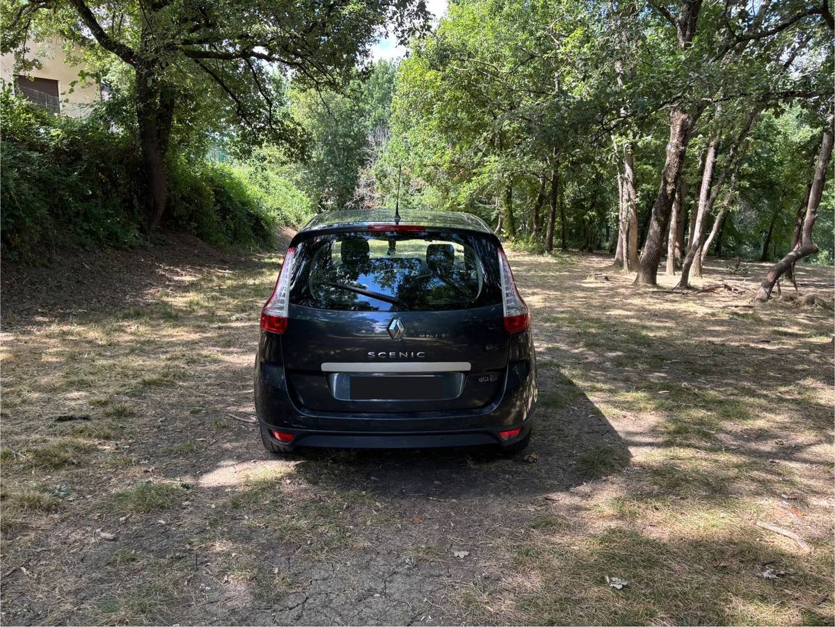 Renault Grand Scénic — photo réelle 3