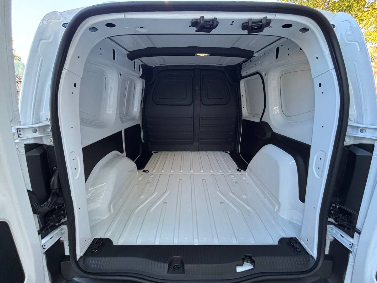 Renault Kangoo 2026 — photo réelle 9