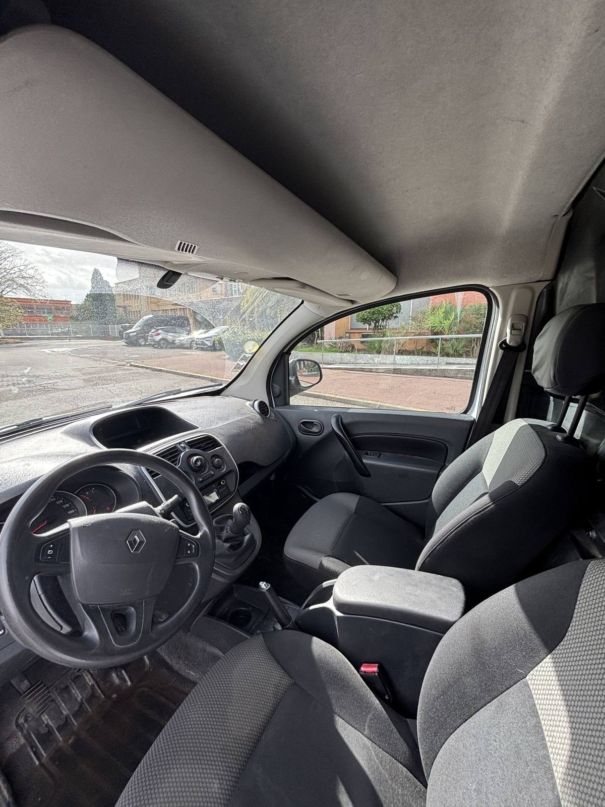 Renault Kangoo — photo réelle 9